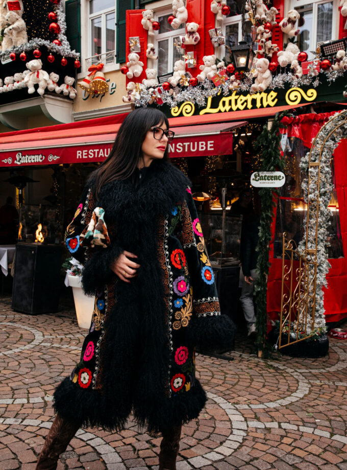 Bohemian Suzani-Mantel Raduga