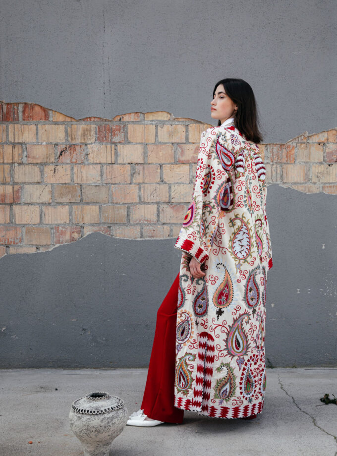 Bohemian Suzani-Mantel Arek