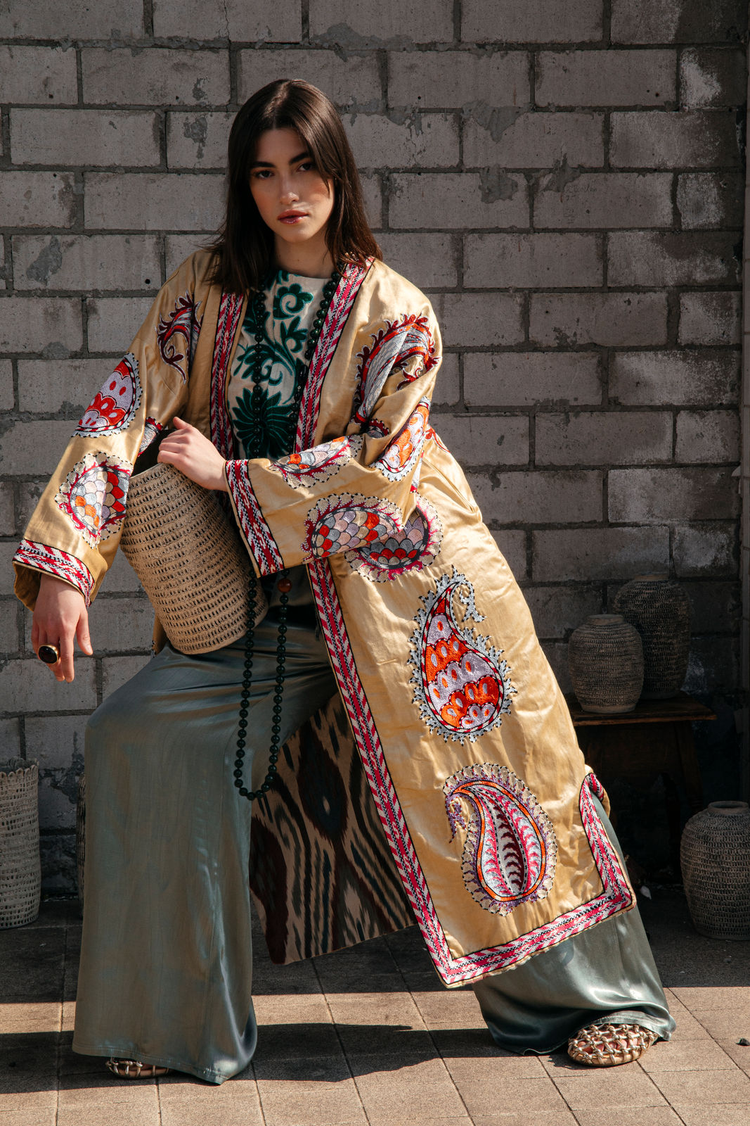 Bohemian Suzani-Mantel Hrachui